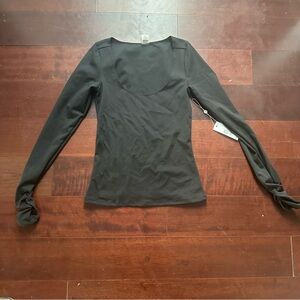 NWT Frankies Bikinis Active Scoopneck Longsleeve Top